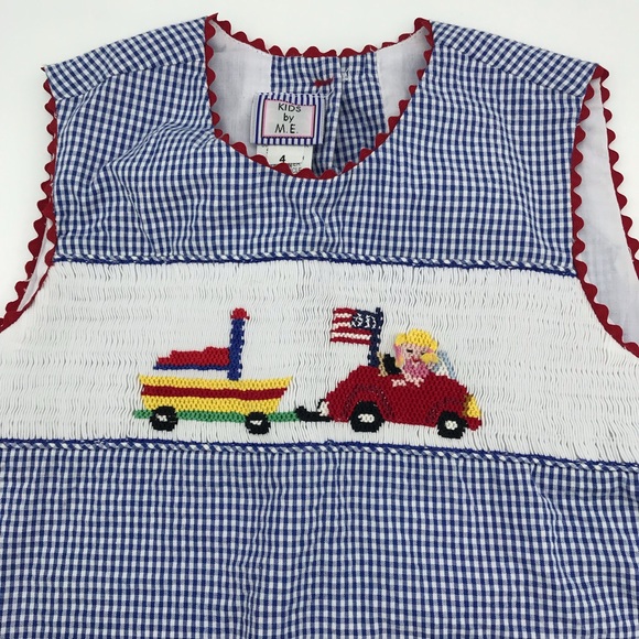 Vintage Gingham Dress with cute embroidery - Picture 2 of 6